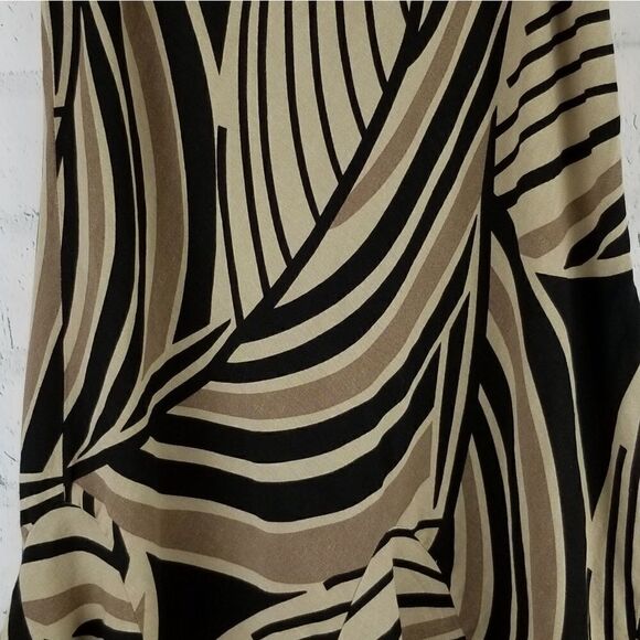 EAST 5TH Peruvian Style Swing Skirt. Size 8. - Picture 2 of 5